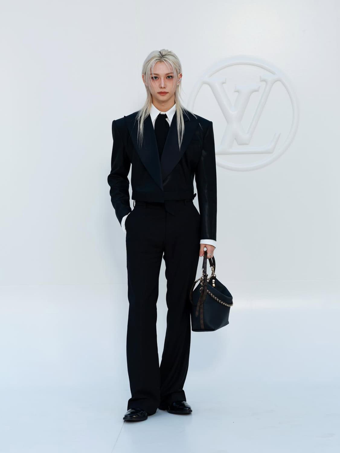 Stray-Kids-Felix-louis-vuitton-2027ss-01